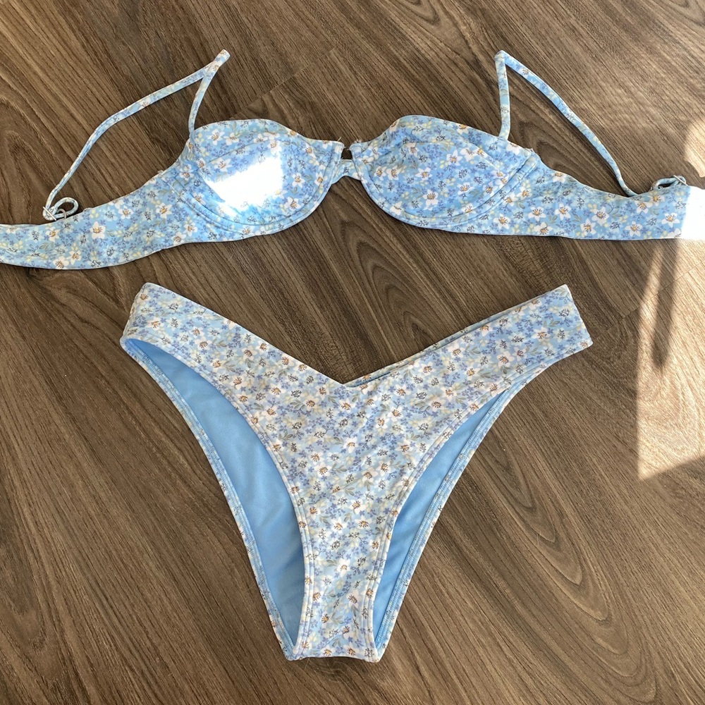 Abercrombie bikini, worn twice